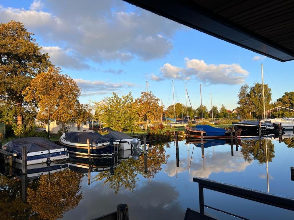 Quiet Waterloft Near Amsterdam And Schiphol Ws11 Hotell Aalsmeer Eksteriør bilde